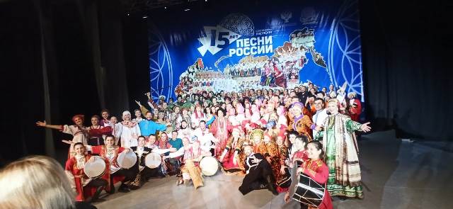 При поддержке ООО «Златоустовский металлургический завод» прошёл концерт Надежды Бабкиной